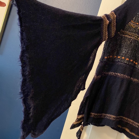 Free People Sweater - Picture 4 of 8